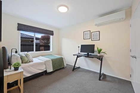 Photo of property in 6 Camira Place, Botany Downs, Auckland, 2010