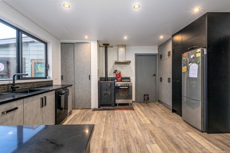 Photo of property in 71 Mckenzie Street, Geraldine, 7930