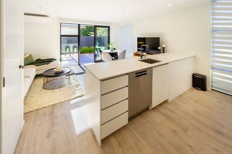 Photo of property in 209a Cranford Street, St Albans, Christchurch, 8014