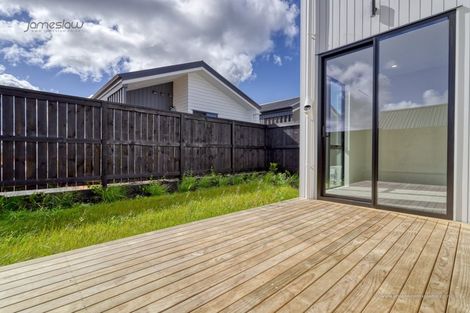 Photo of property in 20 Papai Lane, Massey, 0614