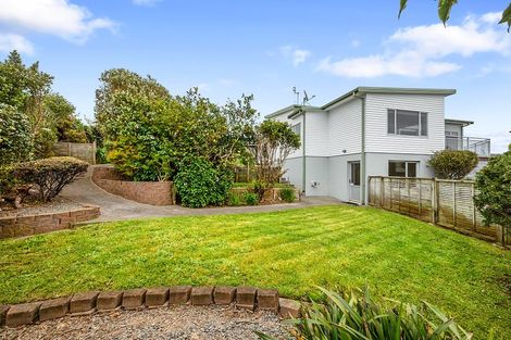 Photo of property in 44 Karamea Street, Whalers Gate, New Plymouth, 4310