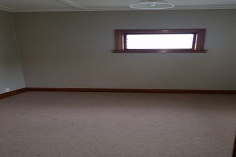 Photo of property in 62 Creswick Terrace, Northland, Wellington, 6012