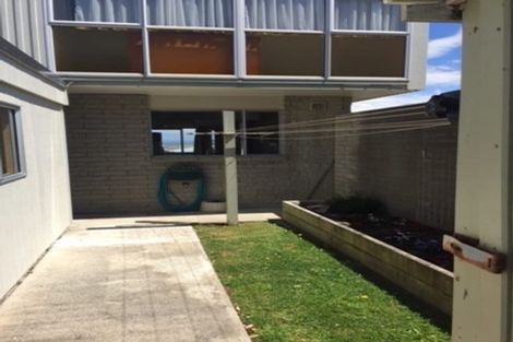 Photo of property in 7f4 Rangitane Street, Maupuia, Wellington, 6022