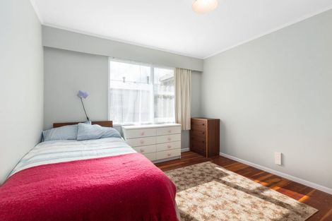 Photo of property in 25 Churton Drive, Churton Park, Wellington, 6037