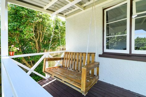 Photo of property in 5 Rangitira Avenue, Palmerston North, 4414