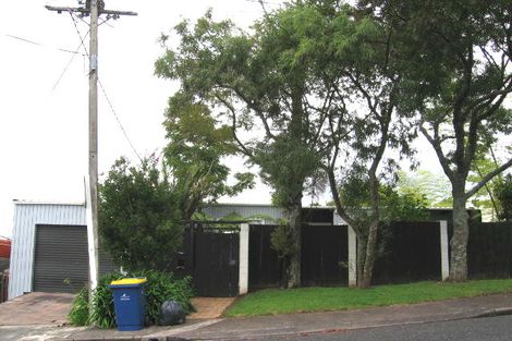 Photo of property in 52 Shetland Street, Glen Eden, Auckland, 0602