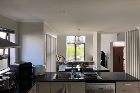 Photo of property in 14 Hirimate Place, Flat Bush, Auckland, 2019