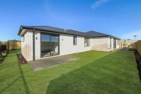 Photo of property in 64 Bill Hammond Drive, Belfast, 8051