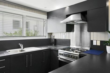 Photo of property in 2/116 Lake Terrace, Taupo, 3330