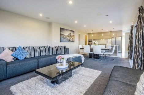Photo of property in 6 Milano Boulevard, Karaka, Papakura, 2113