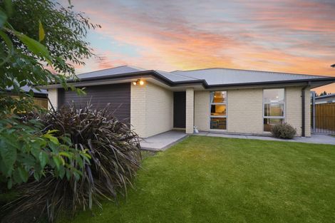 Photo of property in 7 Waimarie Street, Pegasus, 7612