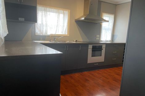 Photo of property in 1 River Road, Te Atatu Peninsula, Auckland, 0610