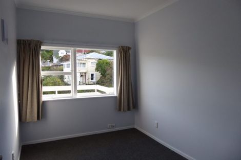 Photo of property in 24 Governor Road, Northland, Wellington, 6012