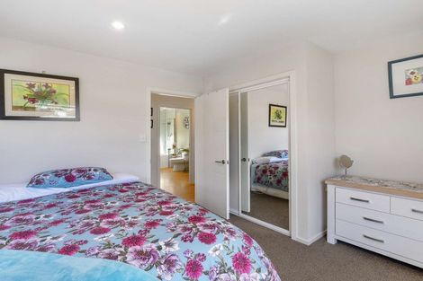 Photo of property in 79 Dunns Avenue, The Pines Beach, 7630