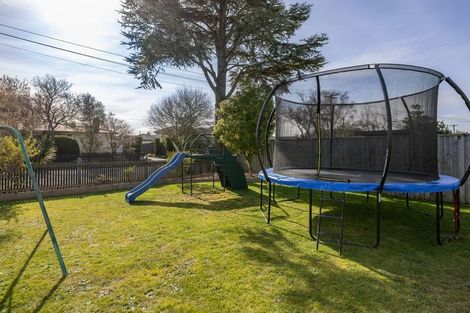 Photo of property in 72 Dunedin Street, Redwood, Christchurch, 8051