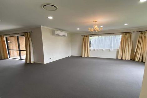 Photo of property in 24 Donegal Park Drive, Flat Bush, Auckland, 2019