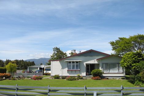 Photo of property in 12 Stafford Street, Westport, 7892