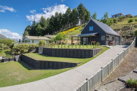 Photo of property in 44 Hedditch Street, Wanaka, 9305
