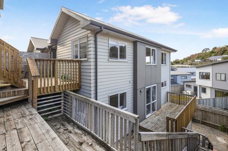 Photo of property in 59 Glanmire Road, Newlands, Wellington, 6037