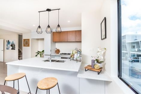 Photo of property in 16/5 Perekia Street, Albany, Auckland, 0632
