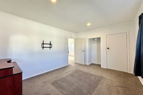 Photo of property in 43 Scotts Road, Manurewa East, Auckland, 2102