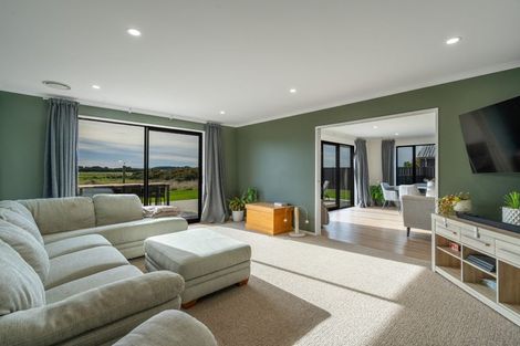 Photo of property in 28 Lindsay Way, Grasmere, Invercargill, 9810