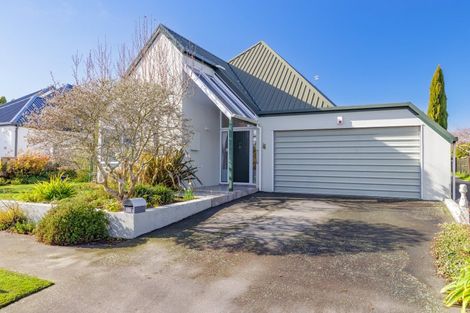 Photo of property in 46 Westgrove Avenue, Avonhead, Christchurch, 8042