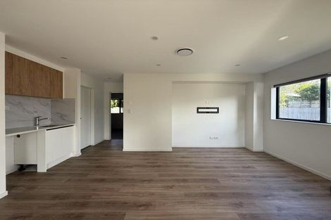 Photo of property in 30c Durham Street, Te Atatu Peninsula, Auckland, 0610