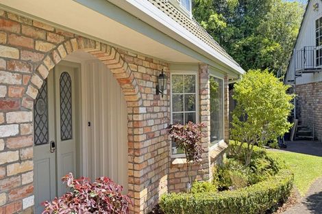 Photo of property in 35 Ravenstone Place, Chatswood, Auckland, 0626