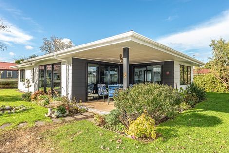 Photo of property in 3 Photinia Place, Aramoho, Whanganui, 4500