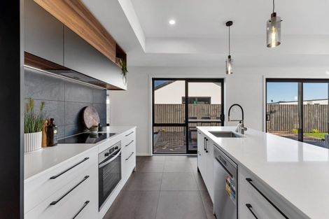 Photo of property in 21 Brooklands Street, Burwood, Christchurch, 8083