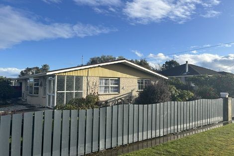Photo of property in 25 Charles Street, Grasmere, Invercargill, 9810