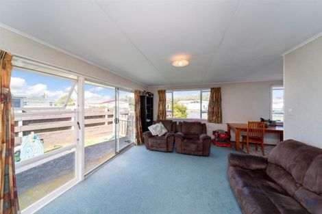 Photo of property in 7 Ngaio Place, Hawera, 4610