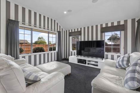 Photo of property in 17 Farleigh Close, Huntington, Hamilton, 3210