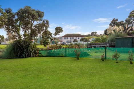 Photo of property in 11 Green Lane, Helensville, 0800