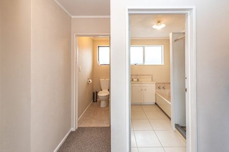 Photo of property in 2 Hampton Place, Springvale, Whanganui, 4501