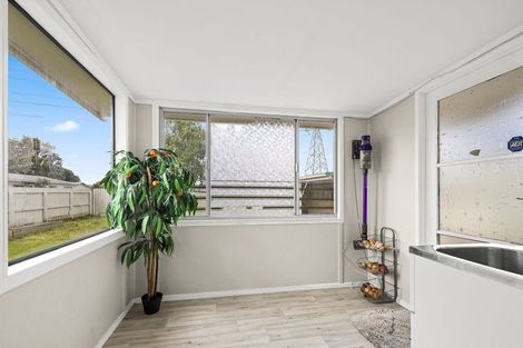 Photo of property in 33 Taka Street, Takanini, 2112