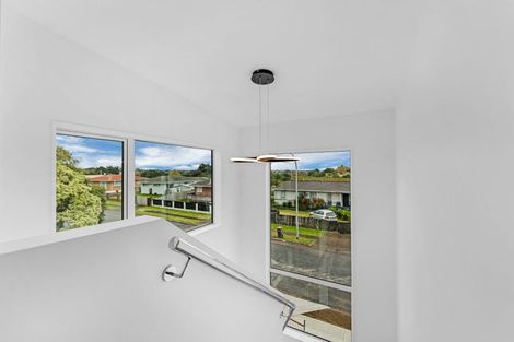 Photo of property in 16a Volante Avenue, Wattle Downs, Auckland, 2103