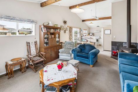 Photo of property in 1a Mcdonald Place, Marton, 4710