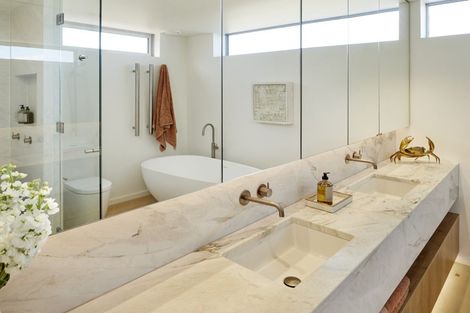 Photo of property in 7 Surf Road, Mount Maunganui, 3116