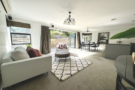 Photo of property in 51 Kilkelly Close, Tawa, Wellington, 5028