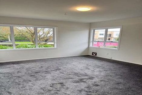 Photo of property in 25 Moor Avenue, Te Atatu Peninsula, Auckland, 0610