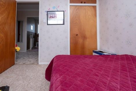 Photo of property in 8a Milmoe Street, Hawera, 4610