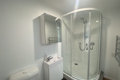 Photo of property in 3/405 Beach Road, Mairangi Bay, Auckland, 0630