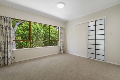 Photo of property in 17 Kororo Street, Northcote, Auckland, 0627
