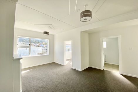 Photo of property in 18 Tamar Street, Island Bay, Wellington, 6023
