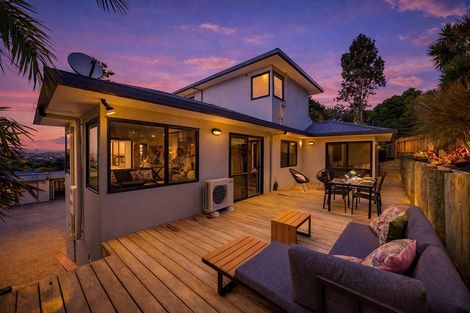 Photo of property in 1/70b Carlisle Road, Browns Bay, Auckland, 0632