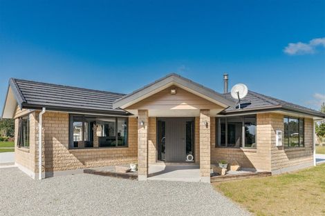 Photo of property in 73 Mcpadden Road, Westport, 7892