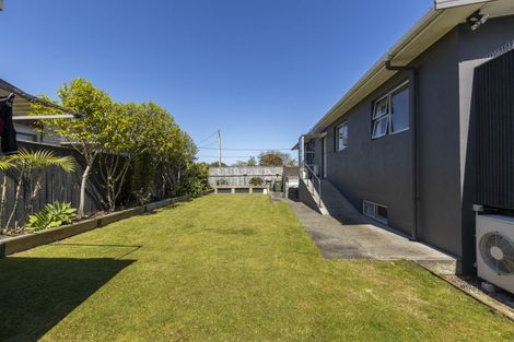 Photo of property in 29 Barrett Street, Westown, New Plymouth, 4310