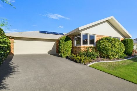 Photo of property in 4 Brooklyn Heights Drive, Kelvin Grove, Palmerston North, 4414